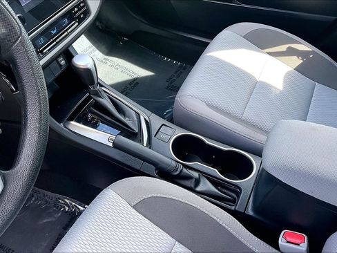 Used 2017 Toyota Corolla LE w/ Carpet Mat Package (TMS) FWD image 29