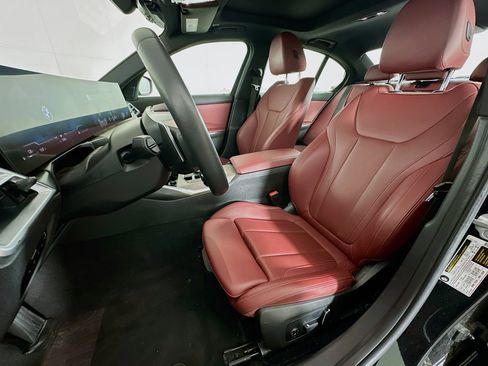 Used 2025 BMW 330i Sedan image 13