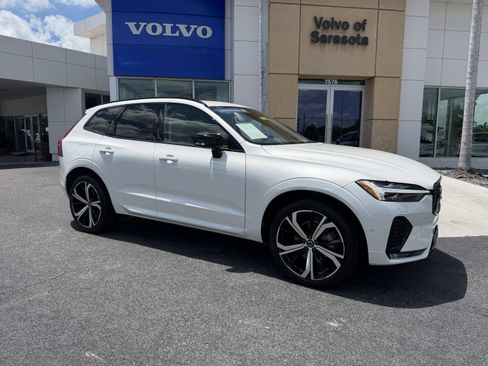 Used 2024 Volvo XC60 B5 Ultimate w/ Protection Package Premier AWD/4WD image 1