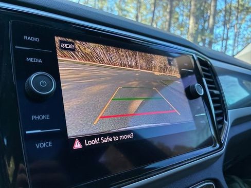 Used 2021 Volkswagen Atlas SEL Premium image 34