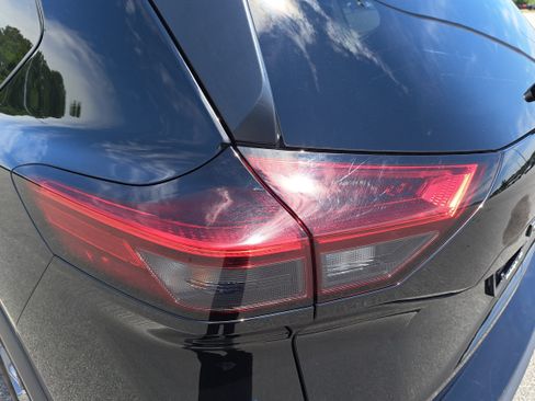 Used 2024 Nissan Rogue S AWD/4WD image 31