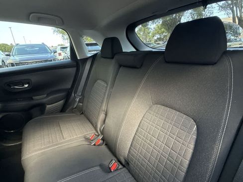 Used 2023 Honda HR-V LX image 15