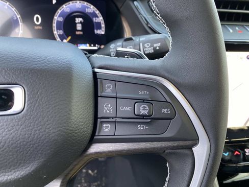 New 2026 Jeep Grand Cherokee Limited image 14