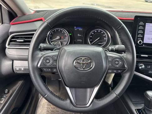 Used 2024 Toyota Camry SE FWD image 12
