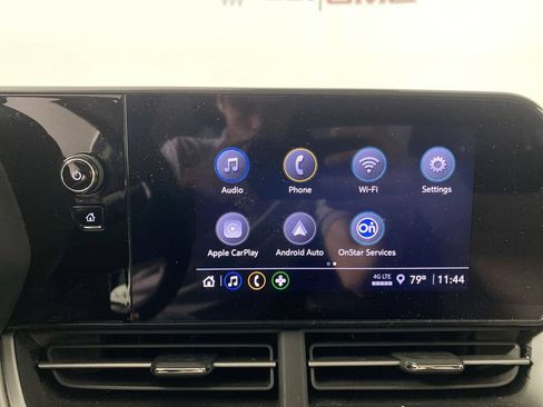 Used 2024 Chevrolet Trax LS w/ LS Convenience Package FWD image 16