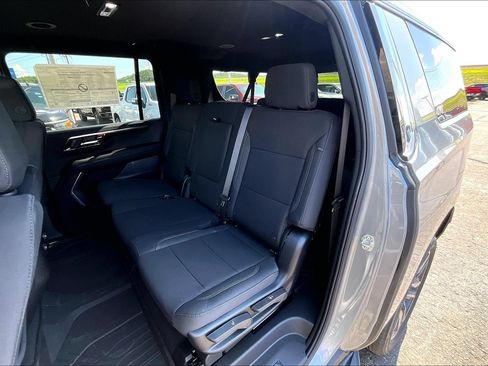 New 2026 Chevrolet Suburban LS w/ LS Custom Edition AWD/4WD image 10