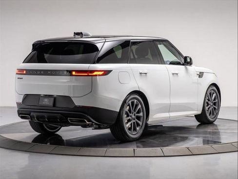 New 2026 Land Rover Range Rover Sport SE image 5