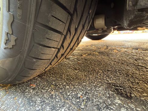 Used 2020 Chevrolet Malibu LT image 36