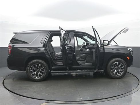 Used 2024 Chevrolet Tahoe Z71 w/ Luxury Package image 59