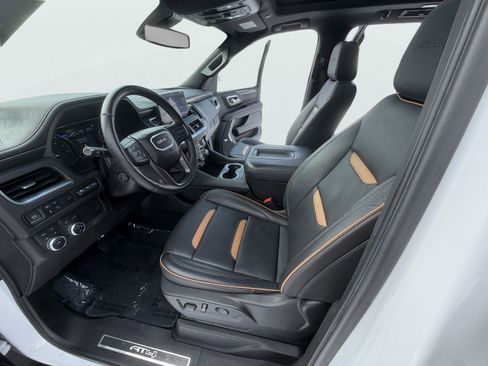 Used 2021 GMC Yukon AT4 w/ Technology Package image 14