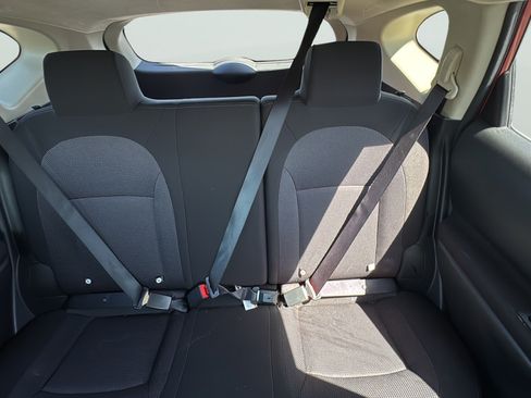 Used 2013 Nissan Rogue SV FWD image 32