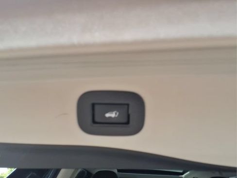 Used 2018 Nissan Rogue SL w/ Premium Package AWD/4WD image 24