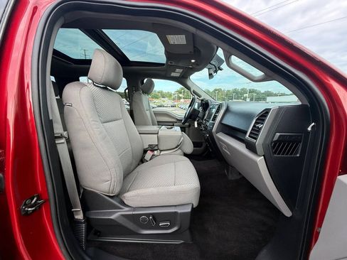 Used 2016 Ford F150 XLT w/ Equipment Group 302A Luxury AWD/4WD image 13