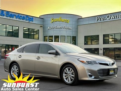 Used 2014 Toyota Avalon XLE Premium image 1