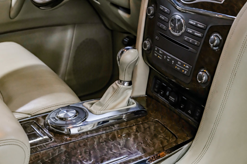 Used 2016 INFINITI QX80 2WD w/ Driver's Assistance Package image 27