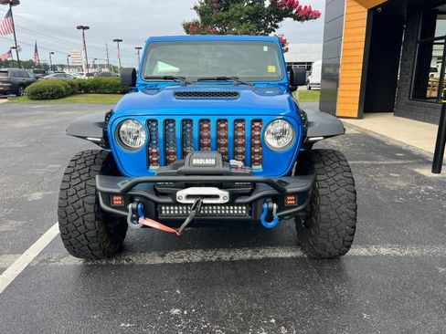 Used 2023 Jeep Gladiator Mojave w/ Trailer Tow Package AWD/4WD image 3