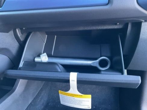 New 2026 Chevrolet Equinox EV LT image 23