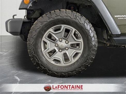Used 2016 Jeep Wrangler Unlimited Rubicon image 27