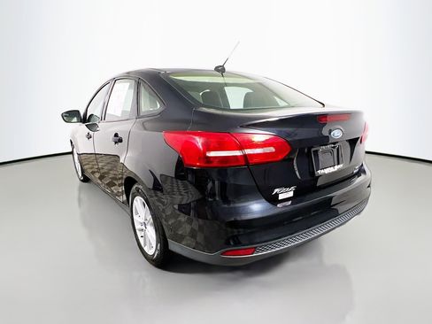 Used 2018 Ford Focus SE image 8