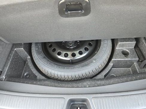 Certified 2023 Buick Envision Essence image 35