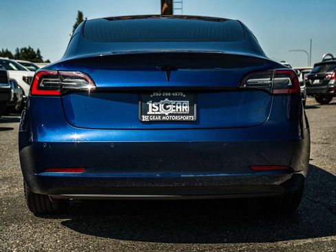 Used 2020 Tesla Model 3 Standard Range Plus RWD image 16