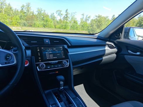 Used 2017 Honda Civic EX image 19