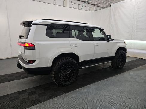 Used 2025 Lexus GX 550 w/ Accessory Package (Z1) AWD/4WD image 4