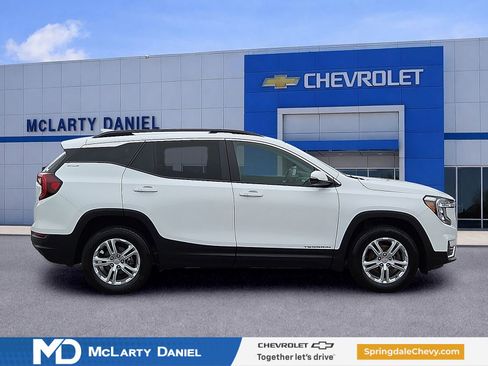 Certified 2023 GMC Terrain SLE w/ Driver Convenience Package AWD/4WD image 6