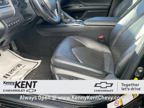 Used 2018 Toyota Camry XSE image 23