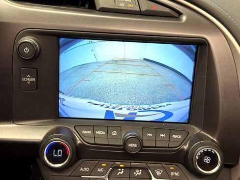 Used 2019 Chevrolet Corvette 2dr Stingray Cpe w/1LT image 18