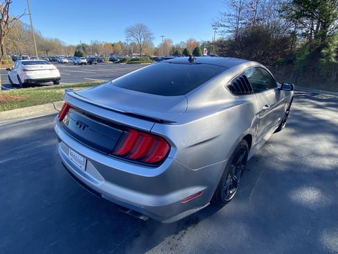 Used 2020 Ford Mustang GT w/ Equipment Group 301A image 5