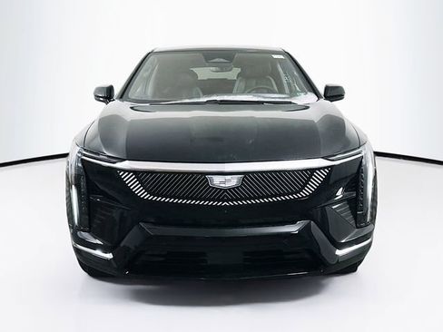 New 2026 Cadillac Optiq Luxury 1 image 2