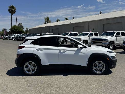 Used 2022 Hyundai Kona SEL AWD/4WD image 11