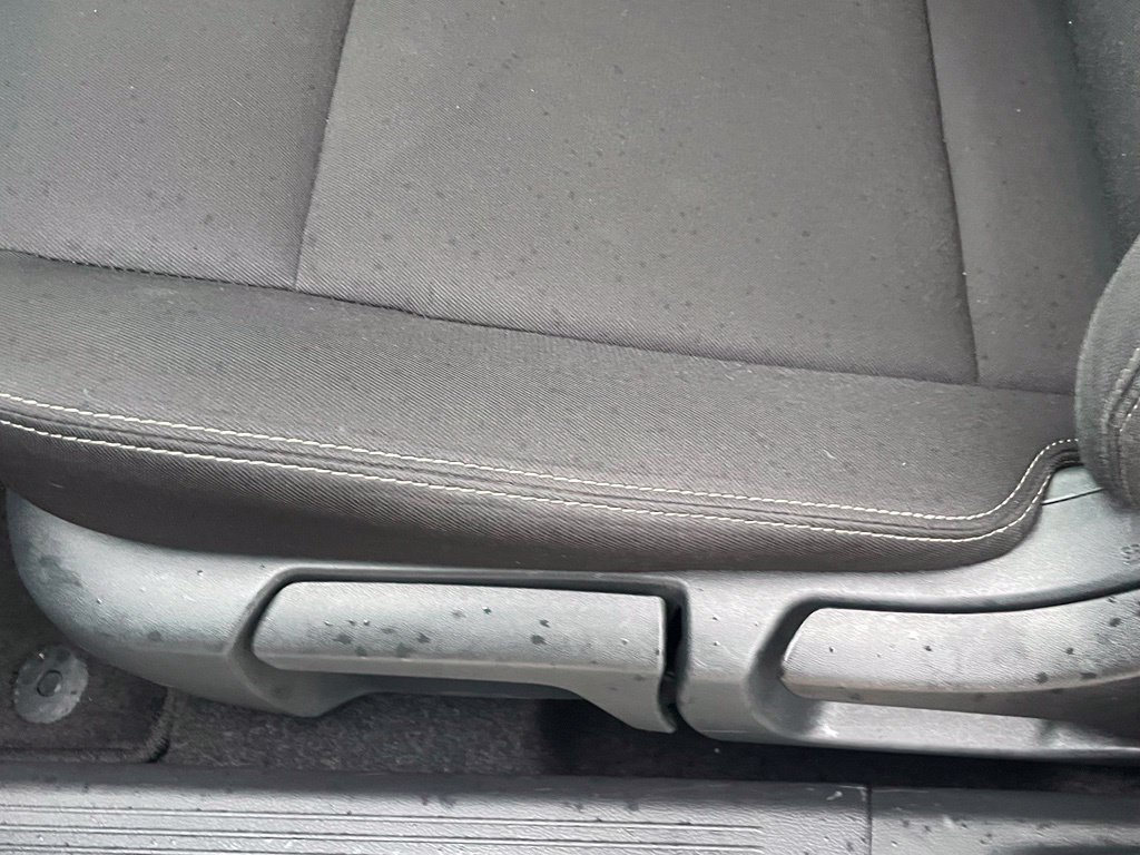 Used 2023 Nissan Rogue S AWD/4WD image 10