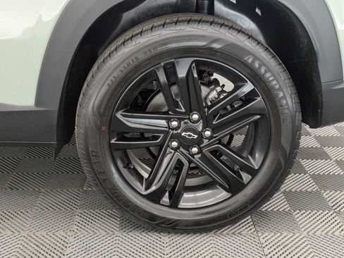 New 2026 Chevrolet Trax ACTIV w/ Sunroof Package FWD image 14
