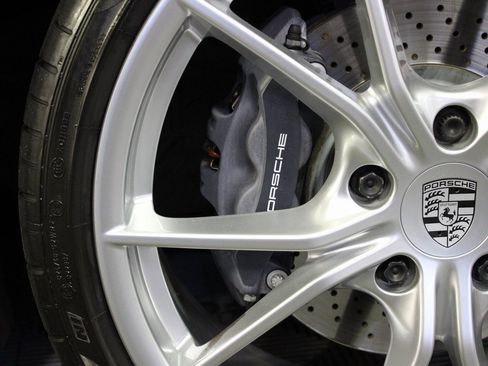 Used 2021 Porsche 718 Boxster image 43