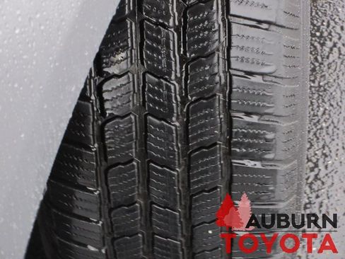 Used 2017 Chrysler Pacifica Touring-L image 5