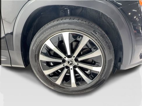 Used 2022 Mercedes-Benz GLB 250 4MATIC w/ Premium Package Lite image 13