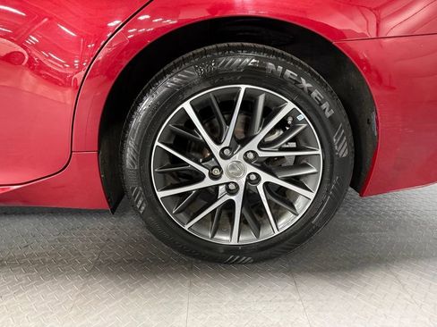 Used 2017 Lexus ES 350 w/ Luxury Package FWD image 7