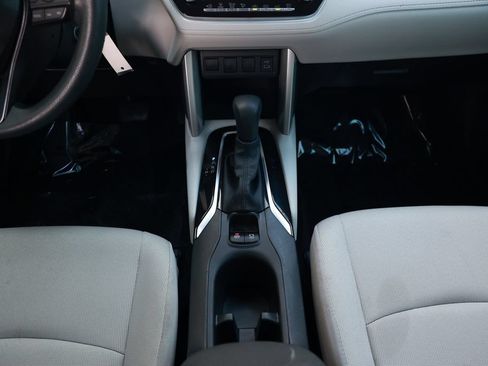 Used 2025 Toyota Corolla Cross L FWD image 31