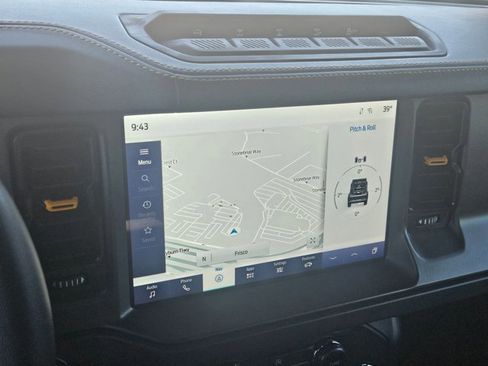 Used 2024 Ford Bronco Badlands image 13