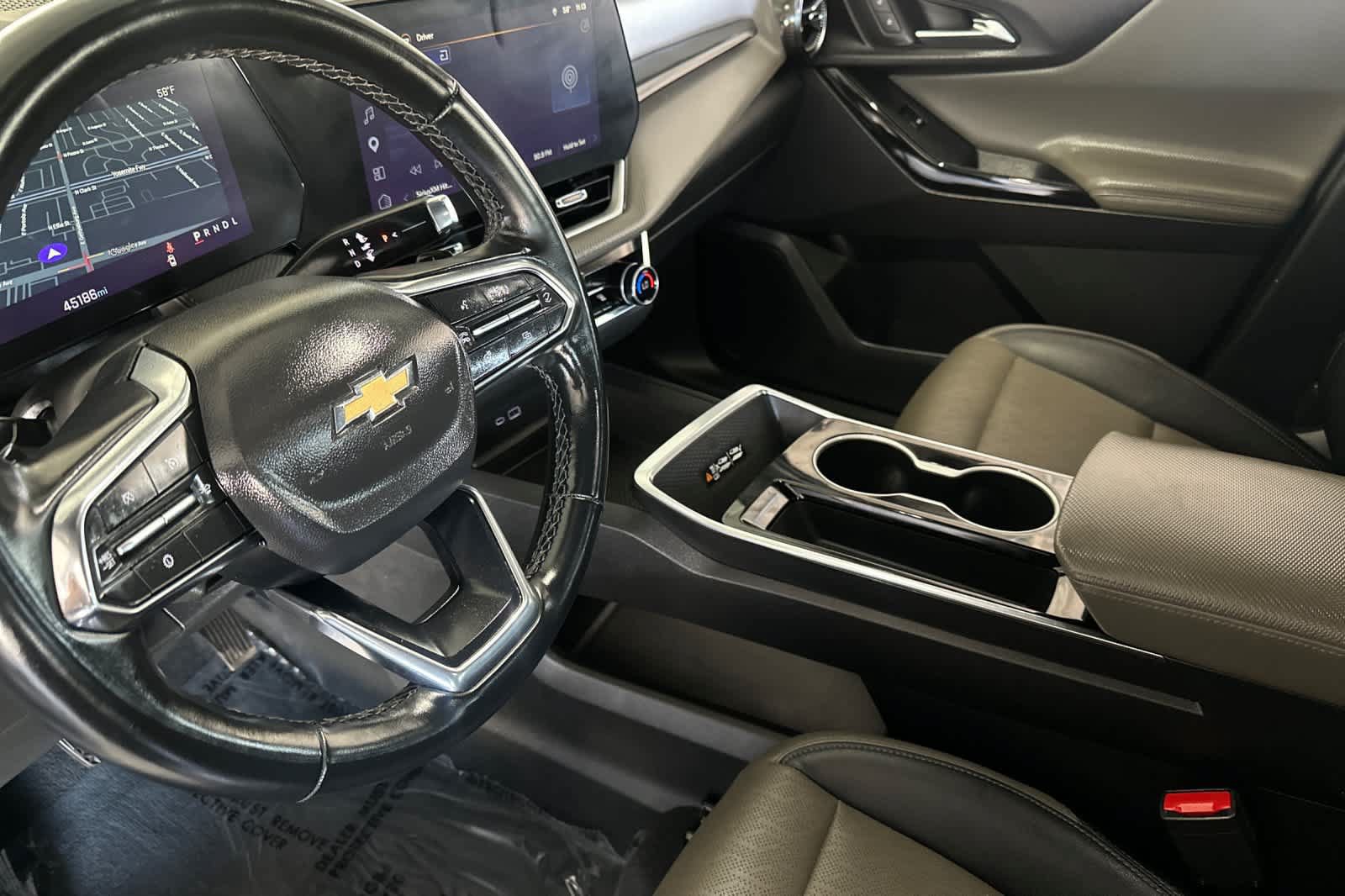 Used 2025 Chevrolet Equinox LT w/ Convenience Package II AWD/4WD image 12