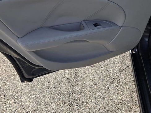 Used 2010 Buick Lucerne CXL image 10