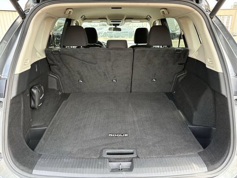 Used 2025 Nissan Rogue SV AWD/4WD image 27
