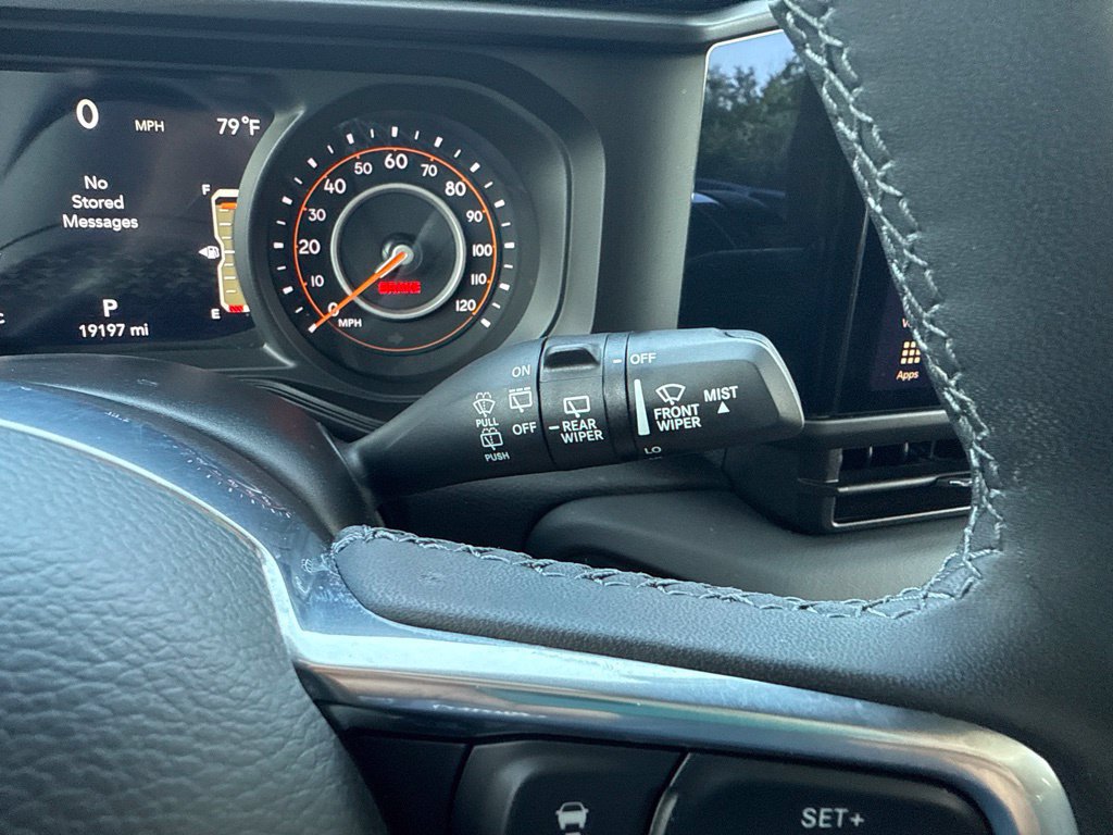 Used 2026 Jeep Wrangler Unlimited Sahara AWD/4WD image 23
