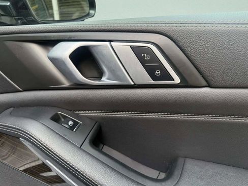 Used 2019 BMW X5 xDrive40i w/ Convenience Package image 11