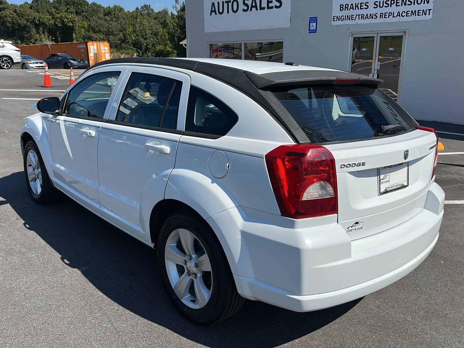Used 2011 Dodge Caliber Uptown w/ Driver Convenience Group FWD image 3