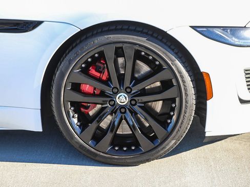 Used 2024 Jaguar F-TYPE R-Dynamic image 10