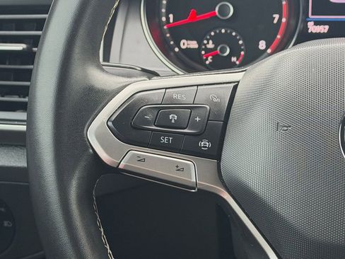 Used 2021 Volkswagen Atlas Cross Sport SE FWD image 18