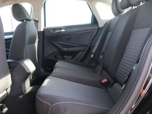 Used 2025 Volkswagen Jetta S image 12